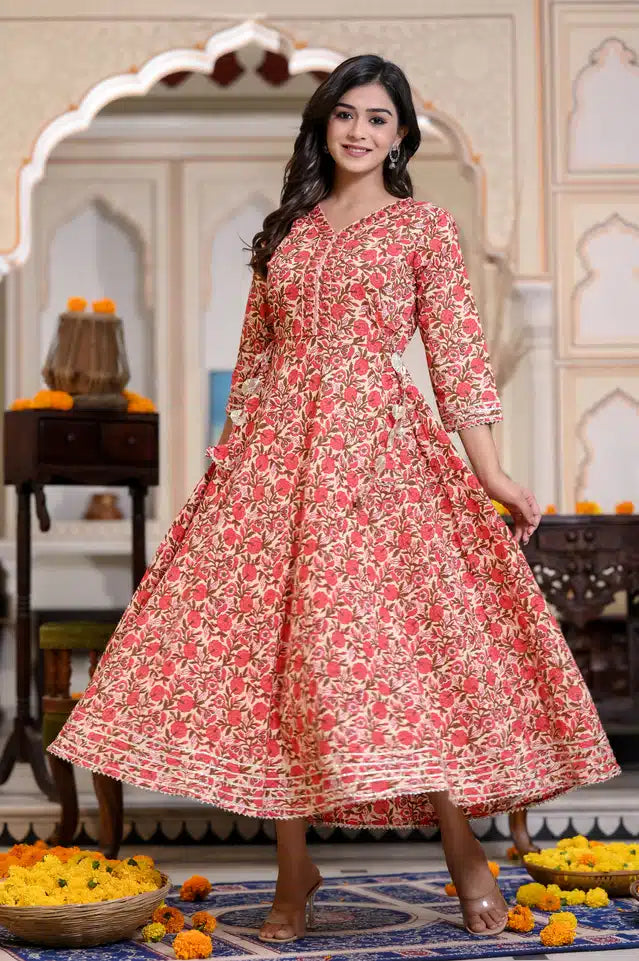 महिलाओं के लिए कॉटन प्रिंटेड अनारकली कुर्ती (लाल, M)